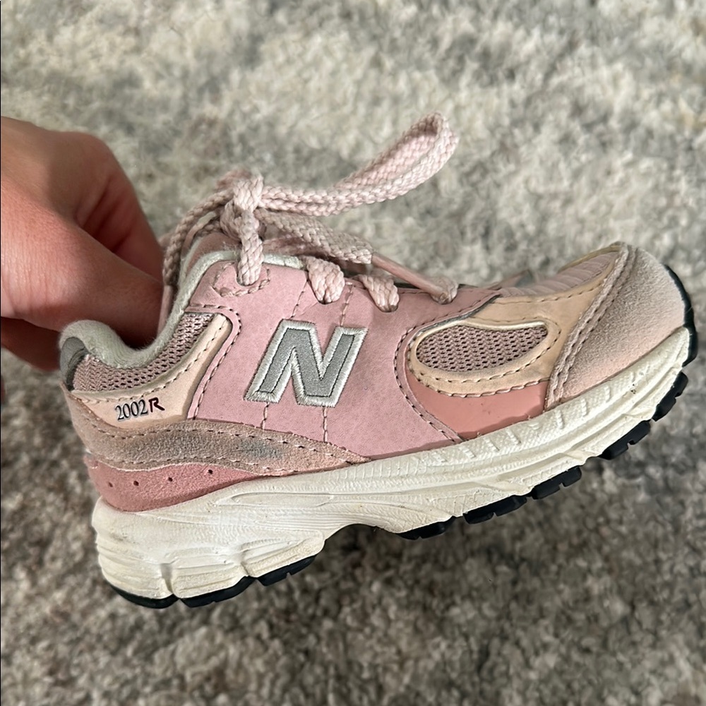 New Balance 2002R size 6